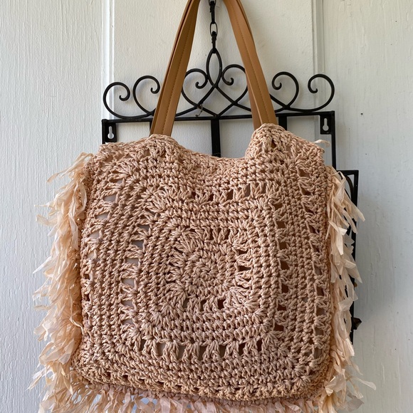 Shiraleah Handbags - 3/$15 Shiraleah Tamara tote bag blush pink